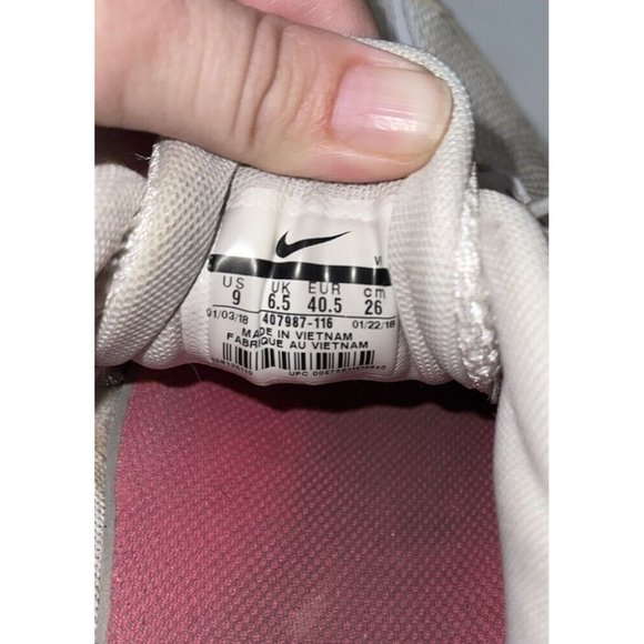 Nike Womens Reax Run 5 407987-116 White Gray Running Shoes Sneakers Size 9 FLAW - Picture 10 of 11